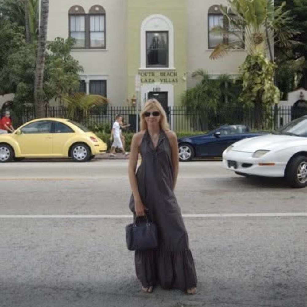 Elegant Gray Maxi Dress from Brazil